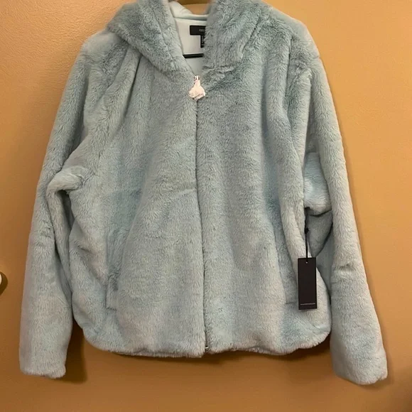 Forever 21 Tops Forever Beauty Plush Faux Fur Zip Up Hoodie